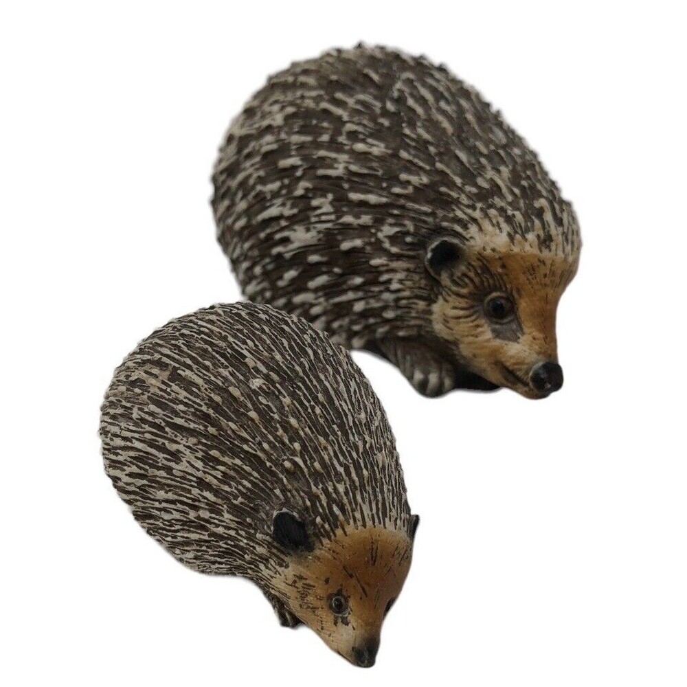 Hedgehog Figurine Pair Momma and Baby Resin 3" and 2"